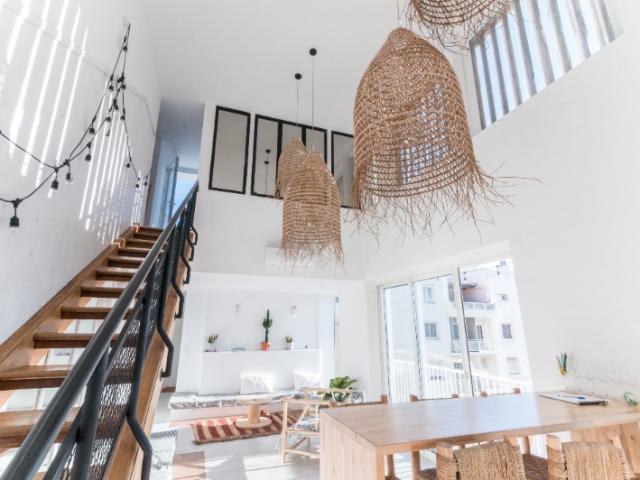 Photographe immobilier à Marseille – duplex lumineux en centre-ville
