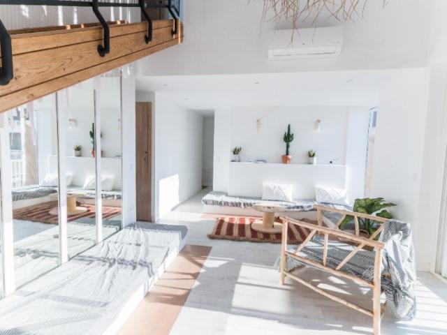 Photographe immobilier à Marseille – duplex lumineux en centre-ville